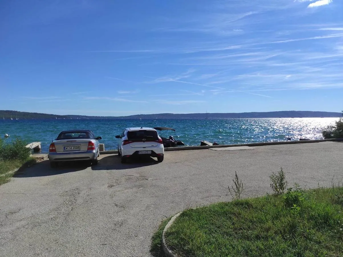 Holiday home Aryjina Kuca, Mountain & Seaview Studio Apartment - Rooftop Terrace Kastela Croatia