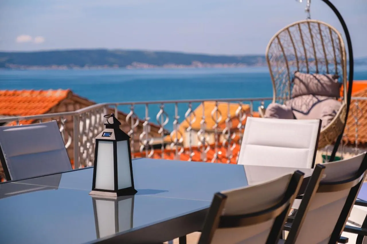 Holiday home Aryjina Kuca, Mountain & Seaview Studio Apartment - Rooftop Terrace Kastela